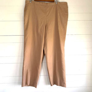 NWT Alfred Dunner Classic Fit Proportioned Short Pants Size 18